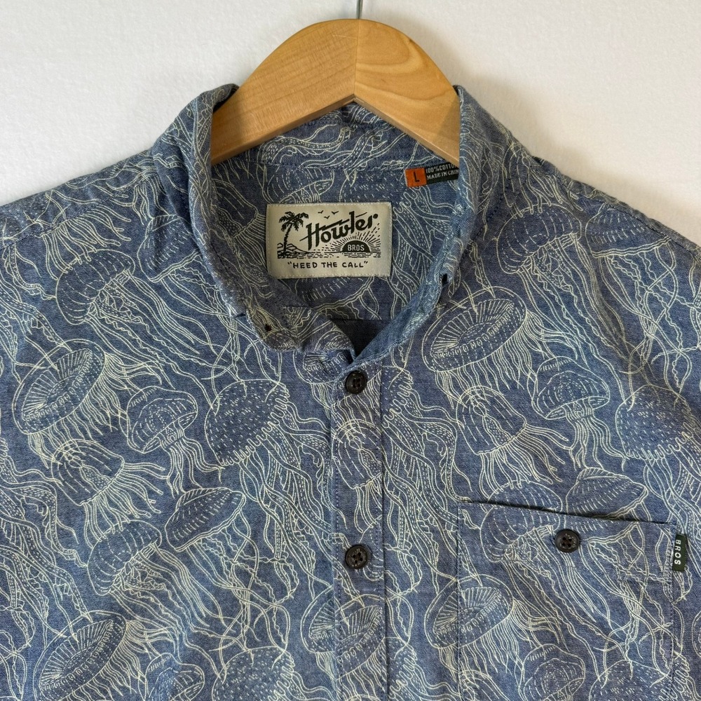 Howler Brothers Mens Large Blue Jellyfish Print Short Sleeve Chambray Shirt